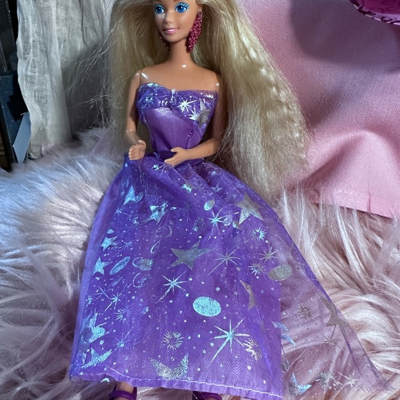 Mattel Barbies Set of 4 with Evening Gowns Mixed Set - Picture 7 of 16